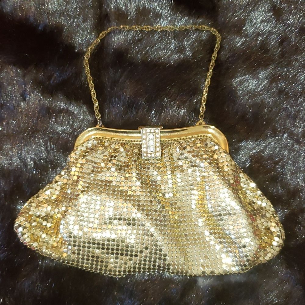 VNTG Whiting & Davis Gold Mesh Clutch Bag